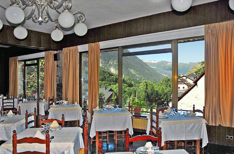 Hotel Garona Salardu Exterior photo